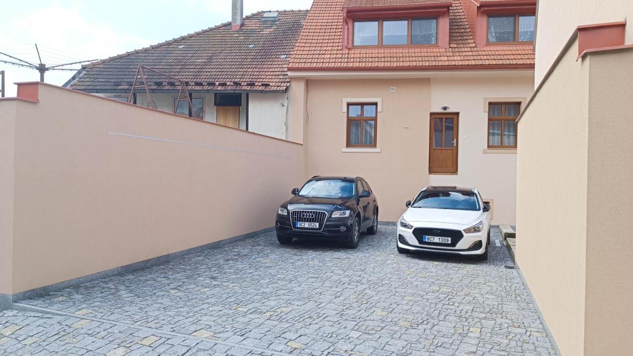 Penzion Harmonie Trhové Sviny Buitenkant foto